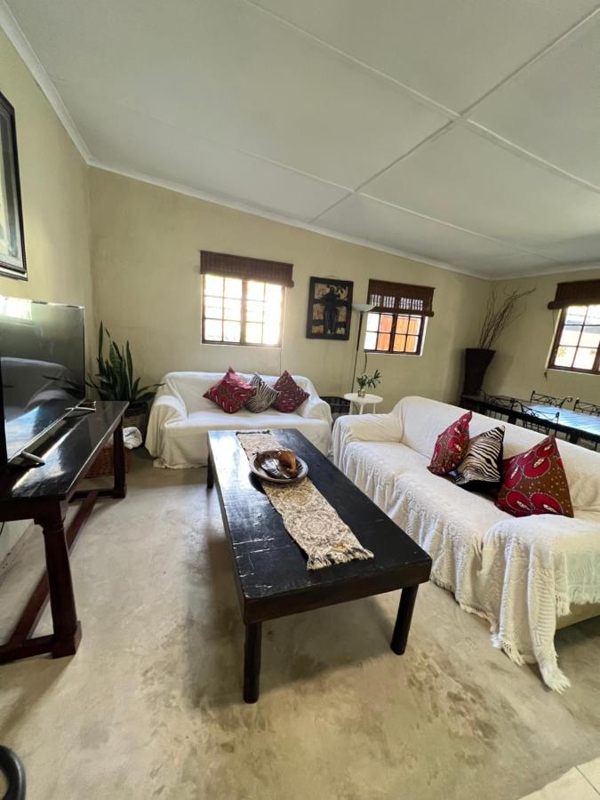 Occi Lodge Mbazwana Exterior foto